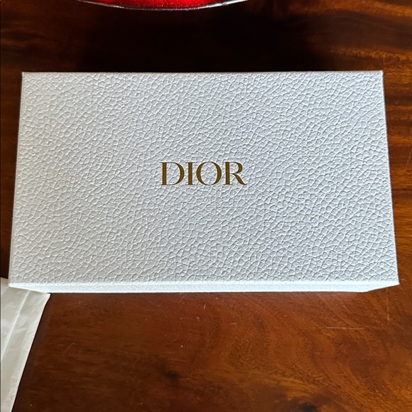 New Dior long wallet size gift box, Dior tissue paper and limited edition card - Picture 12 of 14